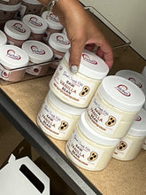 Load image into Gallery viewer, RAW VANILLA BEAN BODY CREAM
