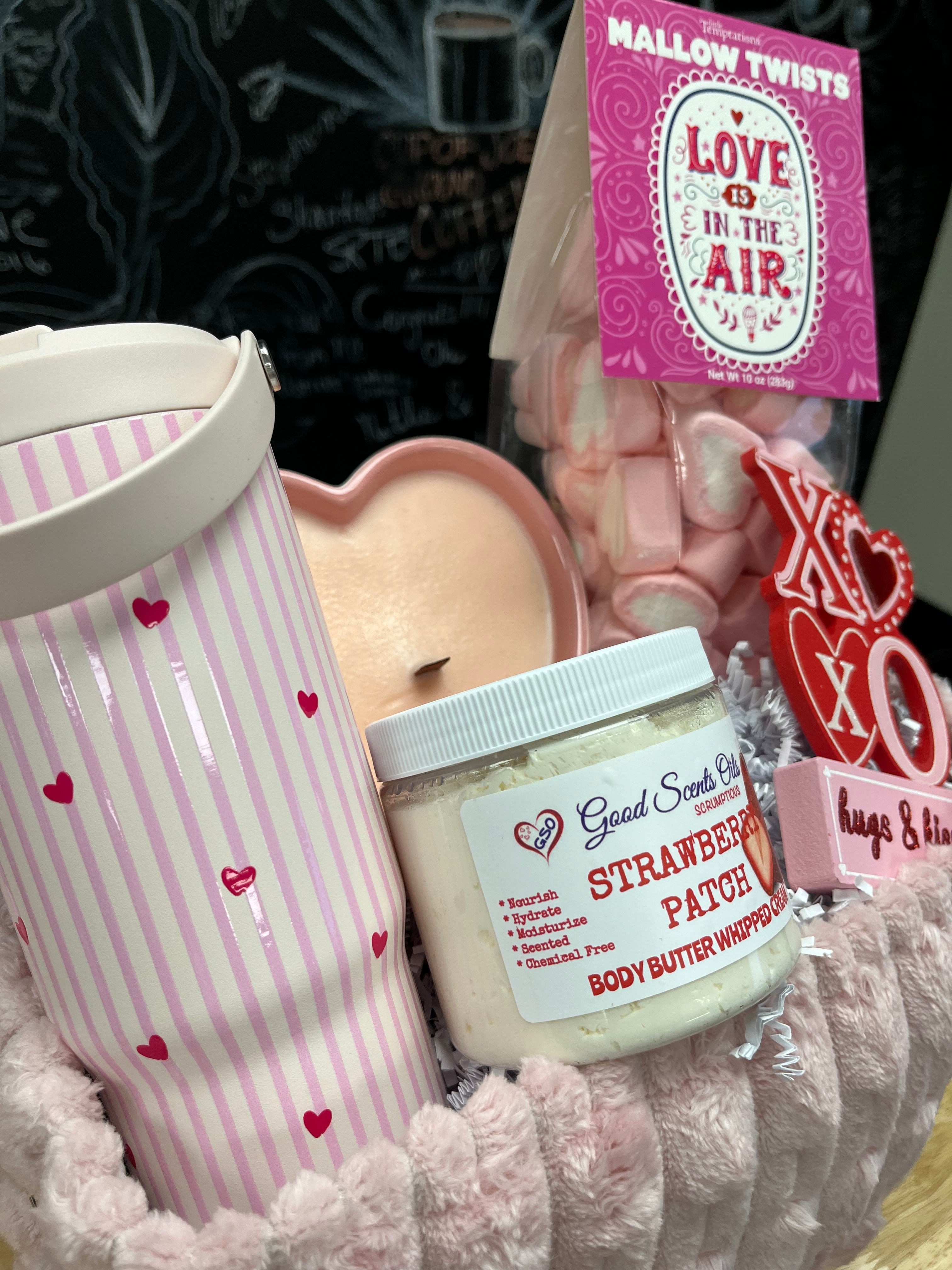 Love Is In The Air Valentine's Day Gift Set